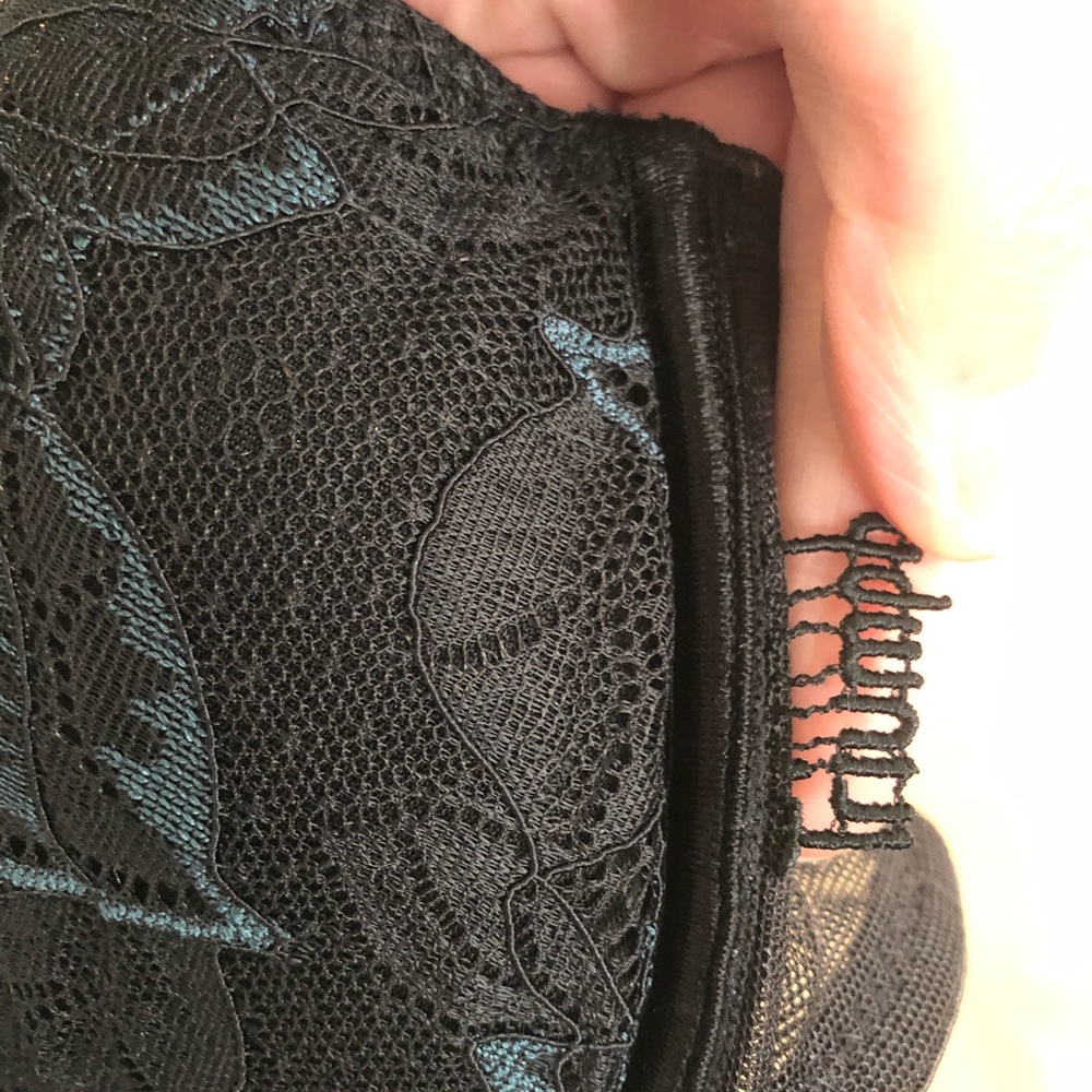 Beautiful bra - Picture 3 of 4